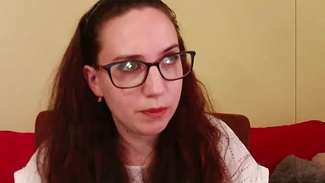 XXX chat uživo modela EmilyHotAngel