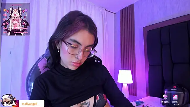 Chat +18 de Molly_A ao vivo