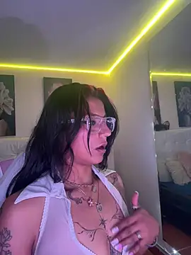 Chat XXX en directo de SamathaMay