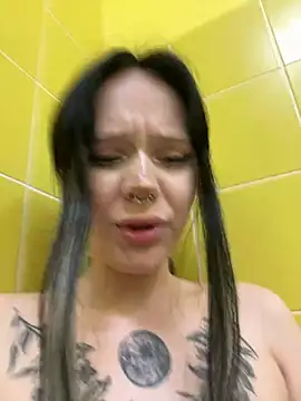 sukidaa Live XXX Chat