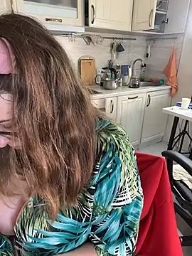 DienkaGreen Chat XXX in diretta
