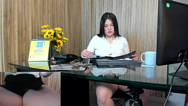 XXX chat uživo modela Julieth_Caandy