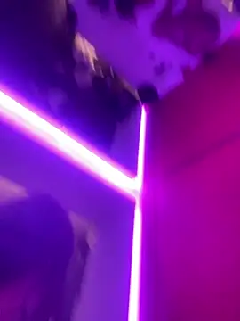 exoticnoah: απευθείας συνομιλία ΧΧΧ
