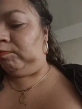Chat +18 de Charlott-1 ao vivo
