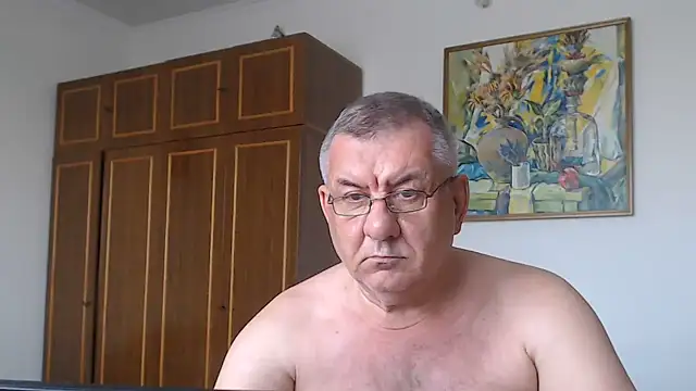 machomale3 Adlı Modelin Canlı XXX Sohbeti
