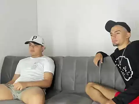 Charlie_Scorpion 即時 XXX 聊天