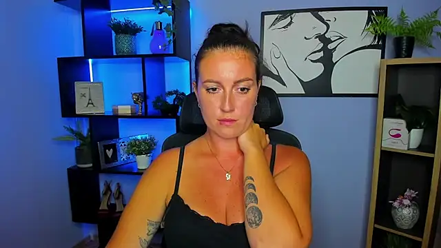 Chatroom XXX en direct de FUN_AMI