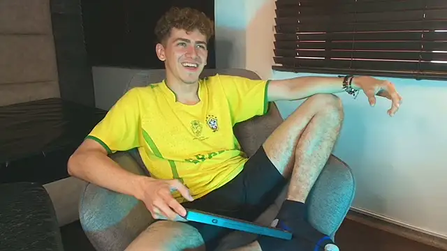 Tyler_Mcrey Chat XXX in diretta