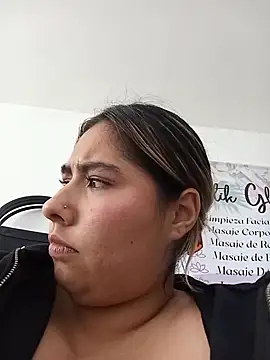 Sofia_Honey1 现场XXX聊天