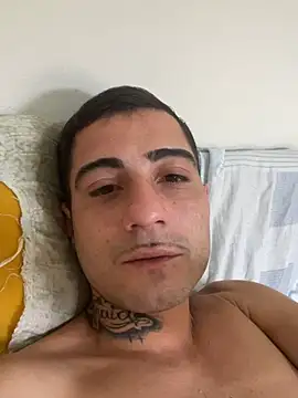 Chat +18 de guimoooca ao vivo