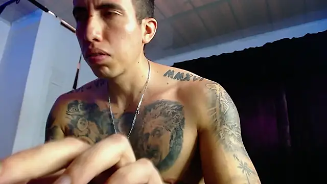 Chat XXX en directo de Adam_Hudsond