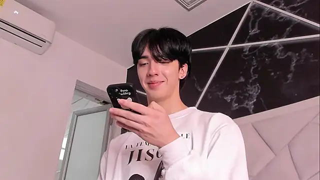 Chat +18 de AerumChae ao vivo