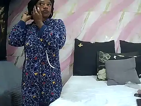 SexyAdel11 Adlı Modelin Canlı XXX Sohbeti