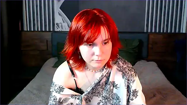 Chat XXX en directo de Avrora_Vance