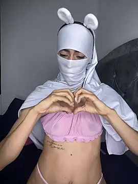 _Zahiira_ Chat XXX in diretta