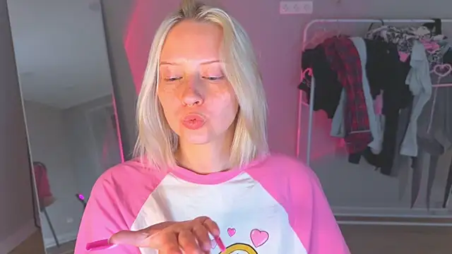 angellliss XXX чат на живо