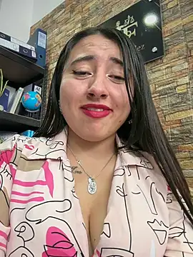 _Sarah-Office1 – Naživo XXX chat