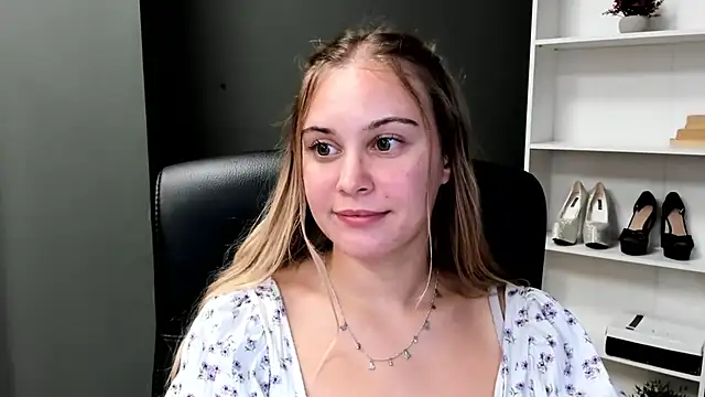 Chatroom XXX en direct de kitty_valeria