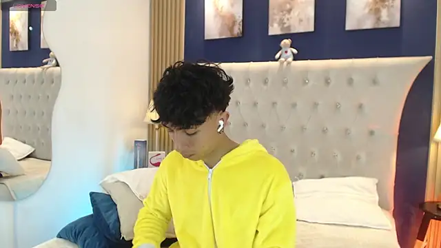Aiden_Rivers_のライブXXXチャット
