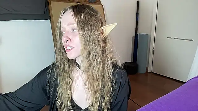 ElfGirlAna 现场XXX聊天