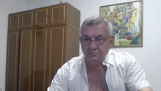 Show modela machomale3 na web-kameri