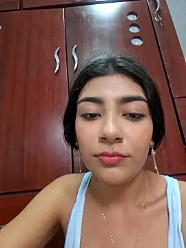 Sweed-virgin-pussy's Live XXX Chat