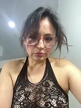 Chat XXX Live Katt_Holes