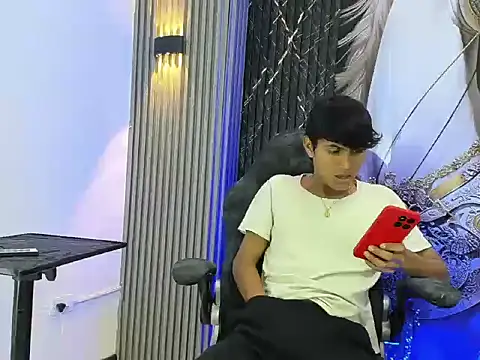 Benjamin_Alam Live XXX-chat