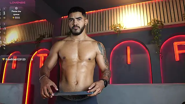 Reik_Vonn's Live XXX Chat