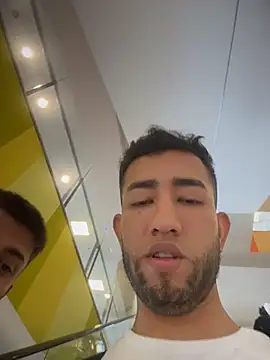 liam_bronw Adlı Modelin Canlı XXX Sohbeti