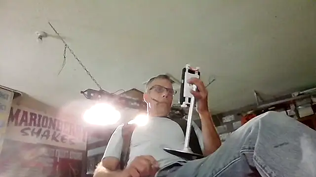 Živý XXX chat truckdawg2023