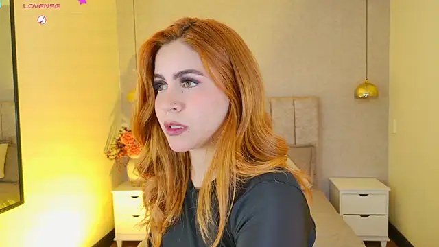 april_rousse XXX чат на живо