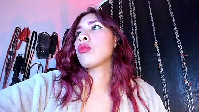 charrlotte_quinn's Live XXX Chat