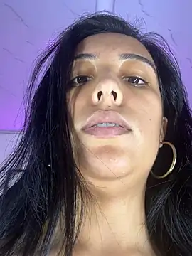 แชท XXX สดของ Jenifer_Lux