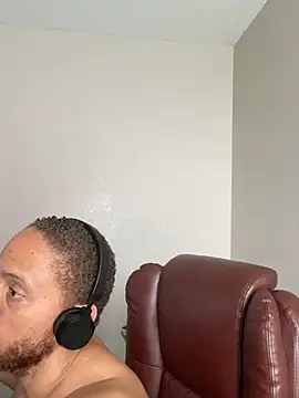 Chatroom XXX en direct de Fathero1time