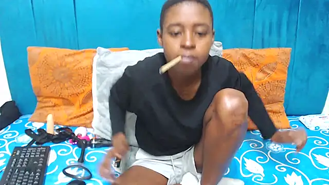 Онлайн чат XXX SweetSlenderChoc