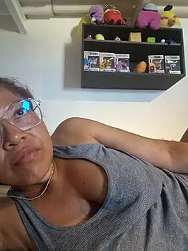 mila38's Live XXX Chat