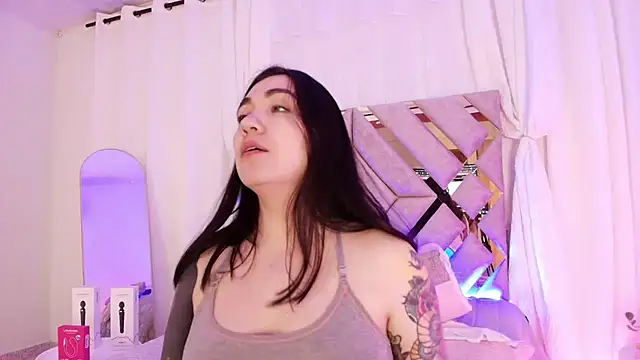 Chat XXX ao vivo de KathiaJenner