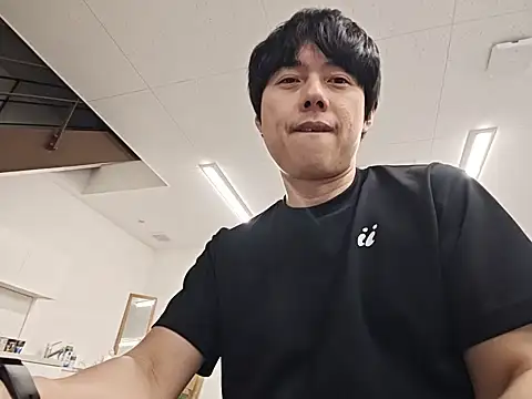 whitebriefboy Chat XXX live