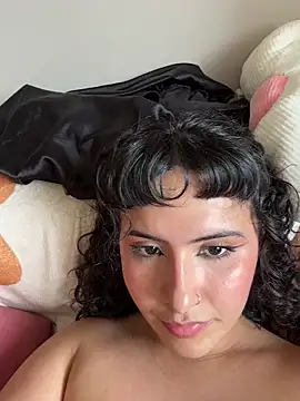 SugarTroubl33 Adlı Modelin Canlı XXX Sohbeti