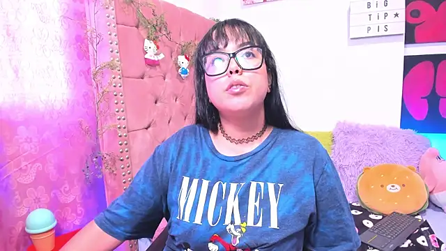 Chat +18 de LillyCandy ao vivo