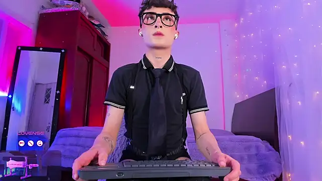 SebastianHilton: онлайн-секс-чат
