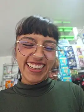 Cute_hollywood1 – webcam-show