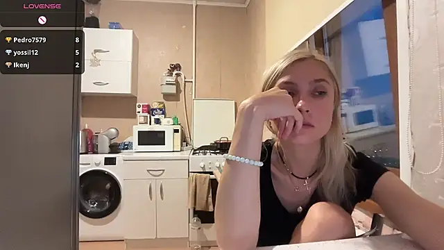 Онлайн чат XXX AngelJeni