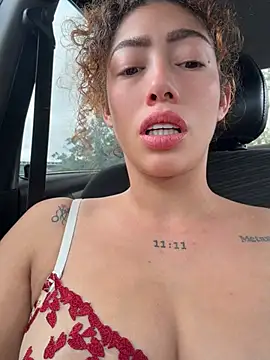 roxyrougee's Live XXX Chat