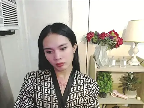 Pokazy przed kamerką – devine_goddess