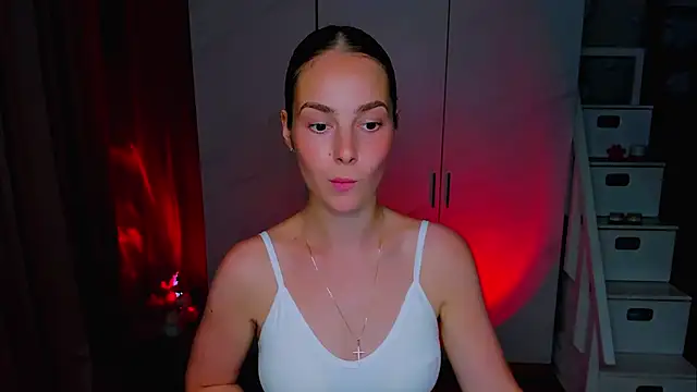 Chat XXX en directo de Maddy_Wood_