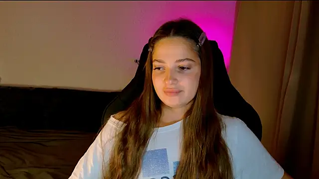KiraVair Chat XXX in diretta
