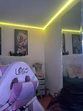 Chat +18 de SamathaMay ao vivo