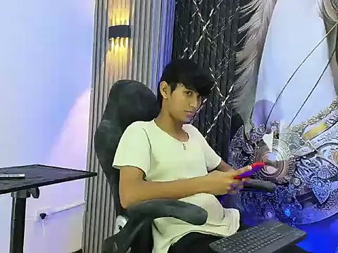 Онлайн чат XXX Benjamin_Alam